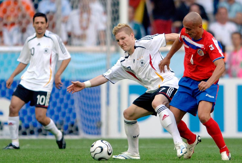 也是对球迷 也是对球迷