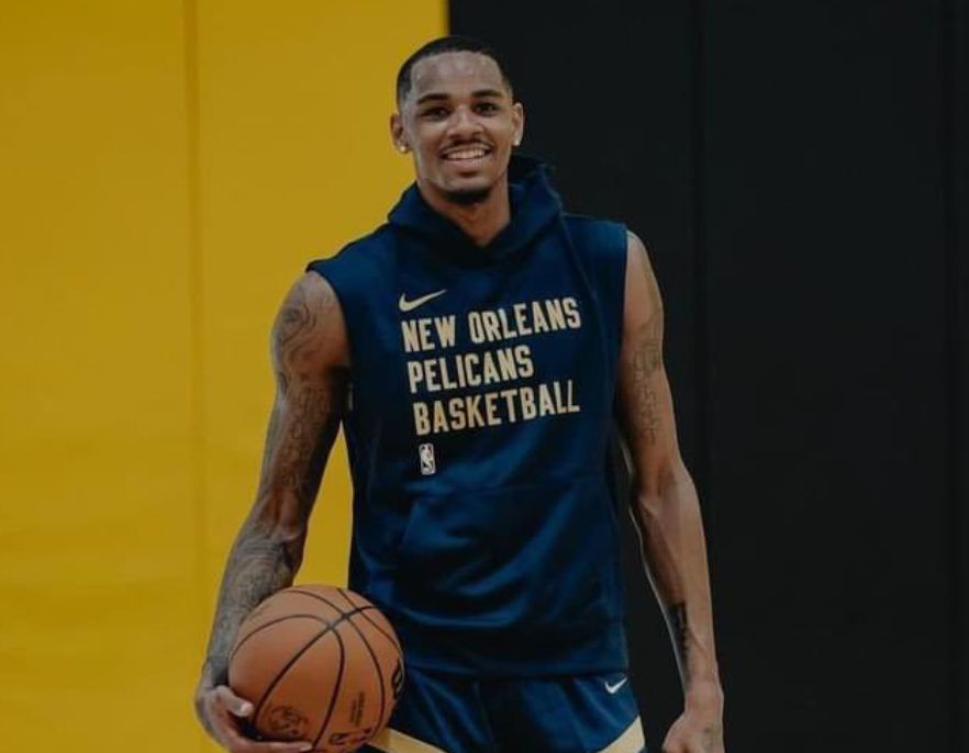 尽管他更多 尽管他更多