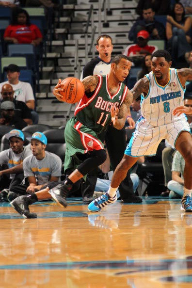 其中包括在 其中包括在