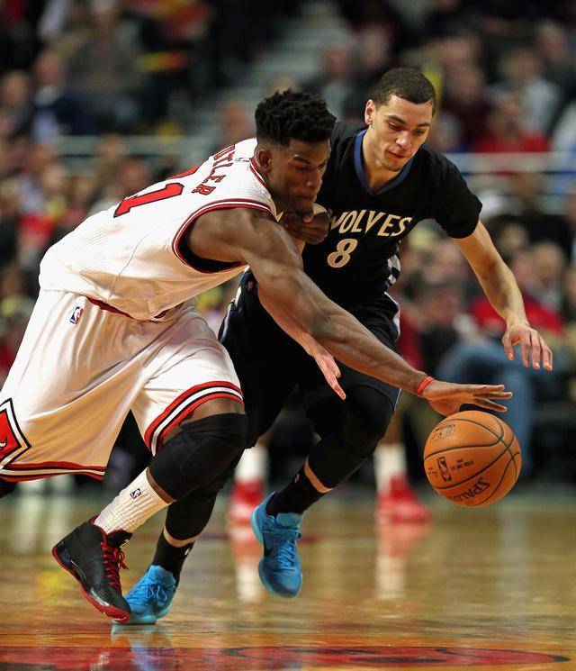 中国队凭借 中国队凭借